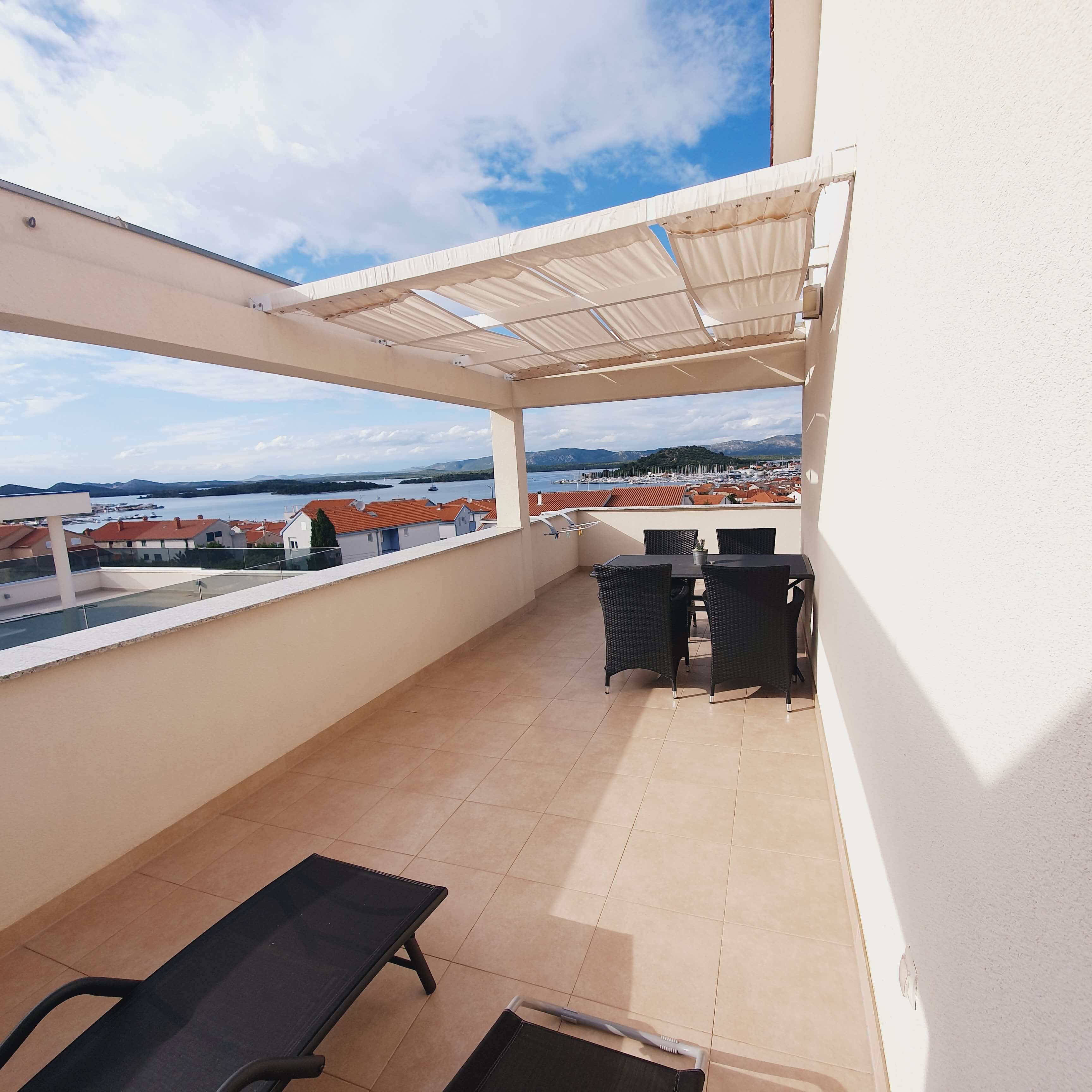 Apartmani Marti Murter